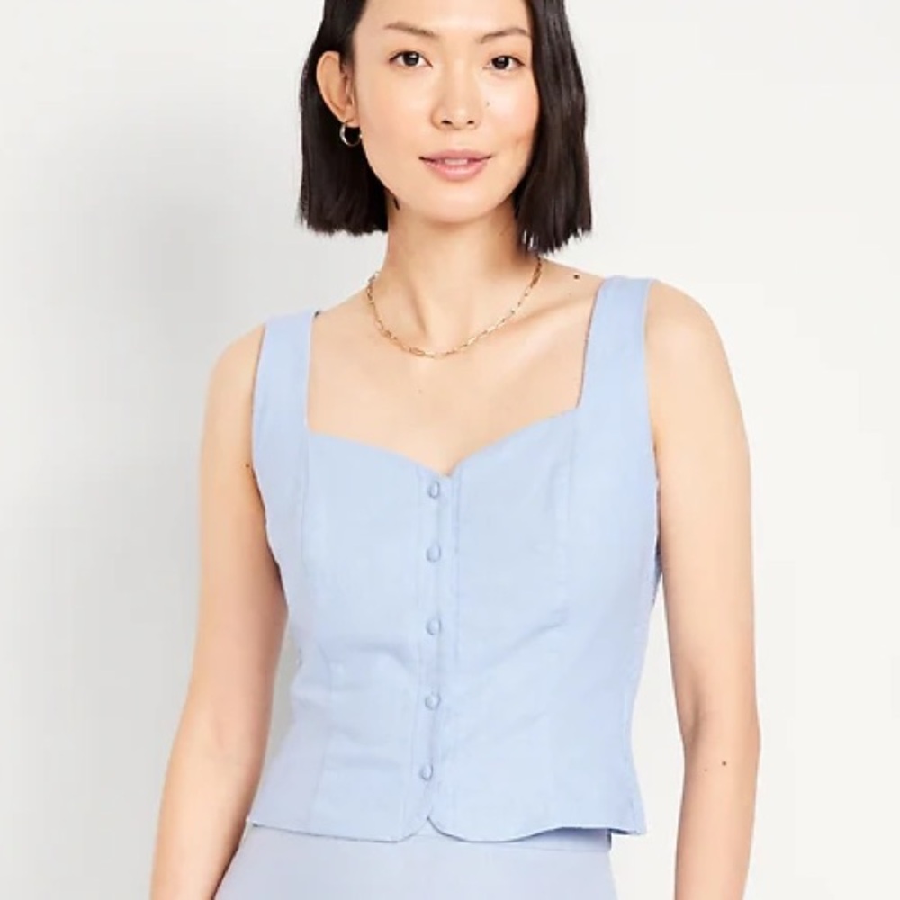 Linen blend 5 button vest top with sweetheart neckline, size large